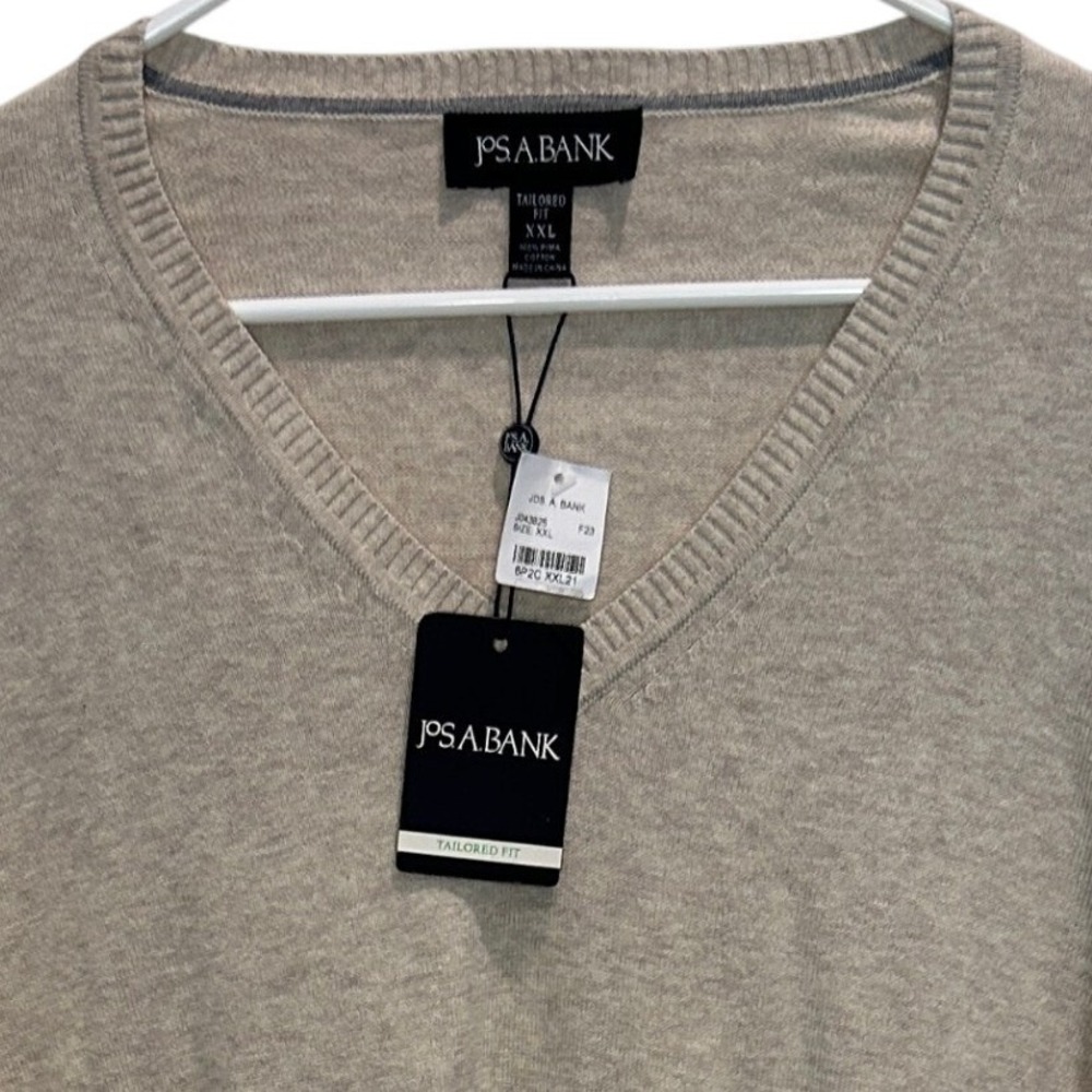 Jos A Bank V-Neck Sweater XL Mens Beige Tailored Fit Pima Cotton NWT J043825